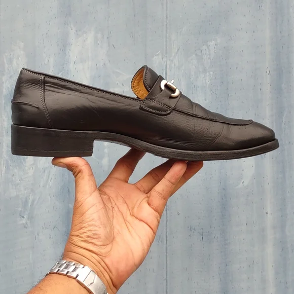 Johnston & Murphy Classic Horse-bit Loafers with Silver tone  display picture 3